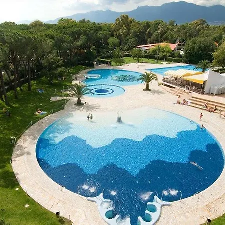 Camping Baia Domizia - Campings.Com Campingplads