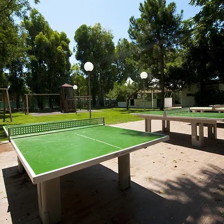 Camping Baia Domizia - Campings.Com Campingplads 4*